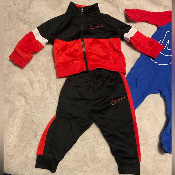 Nike black and red tricot track suit & zip up sleeper size 6m, - Picture 2 of 3